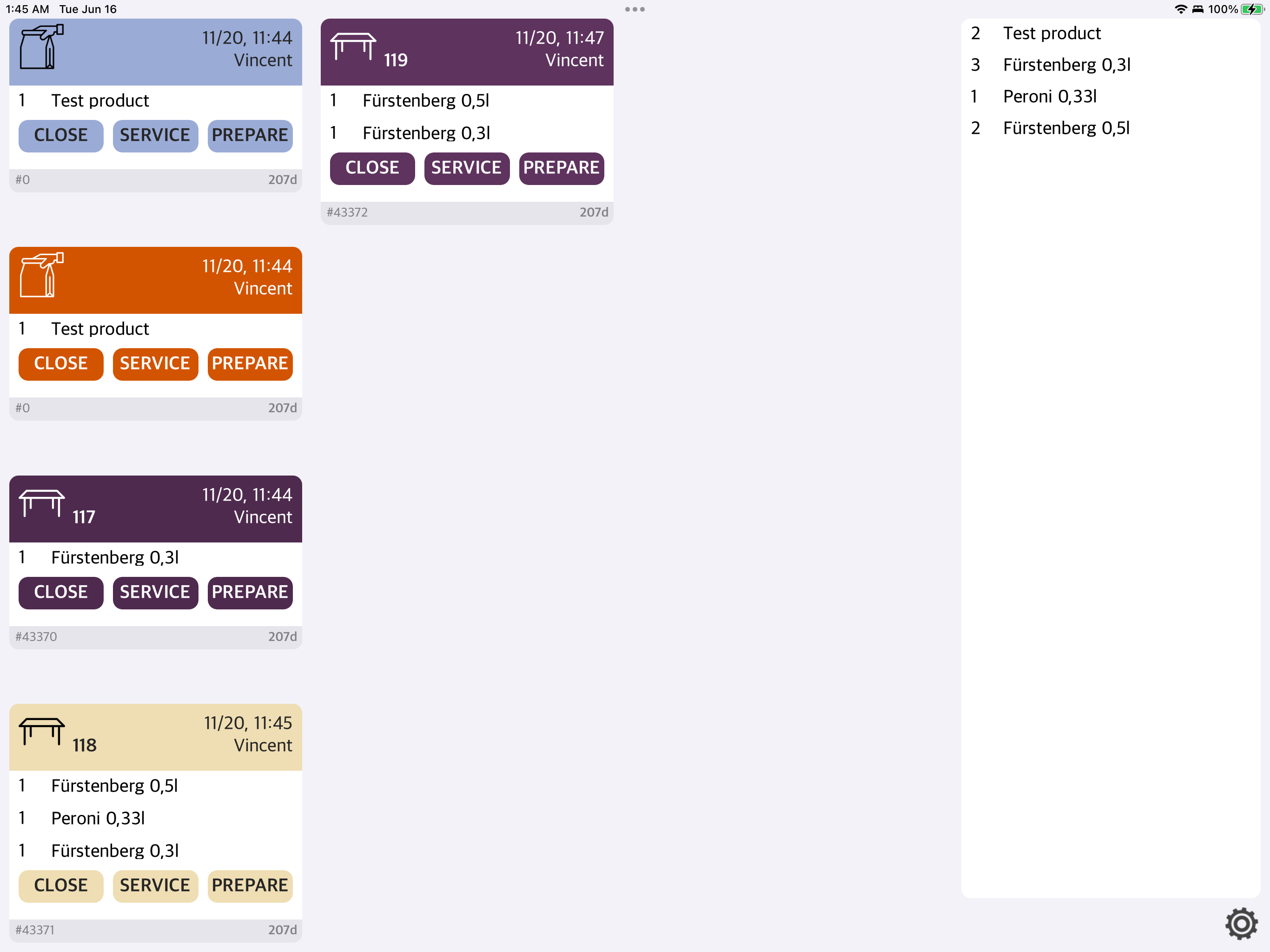 Schermata KDS WaiterOne con ticket ordine digitali e pulsanti Close Service Prepare